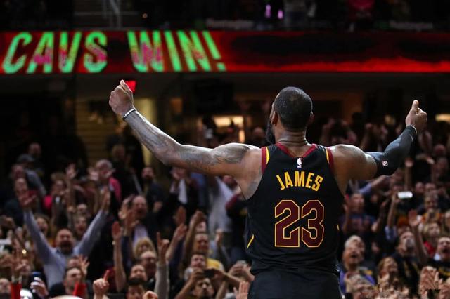 lota体育官网-NBA-詹姆斯准绝杀凯尔特人，湖人加时逆转登顶东部引热议